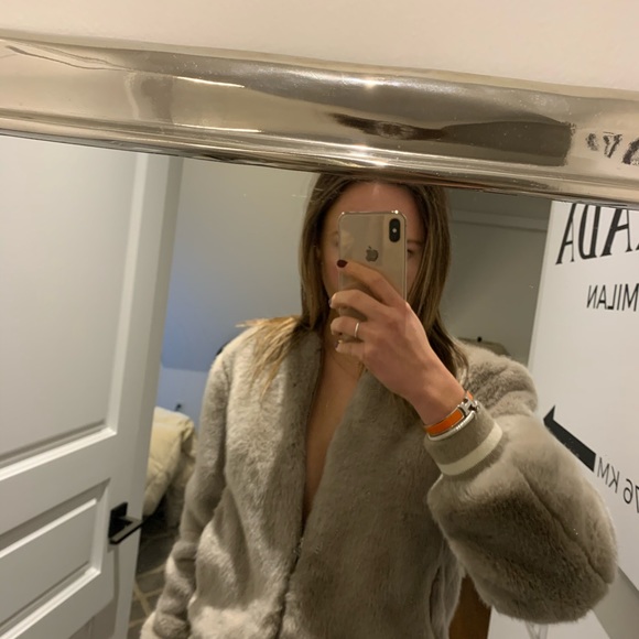 Elizabeth and James fur jacket - Picture 3 of 3